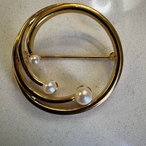 Monet Signed Gold and Pearl Brooch